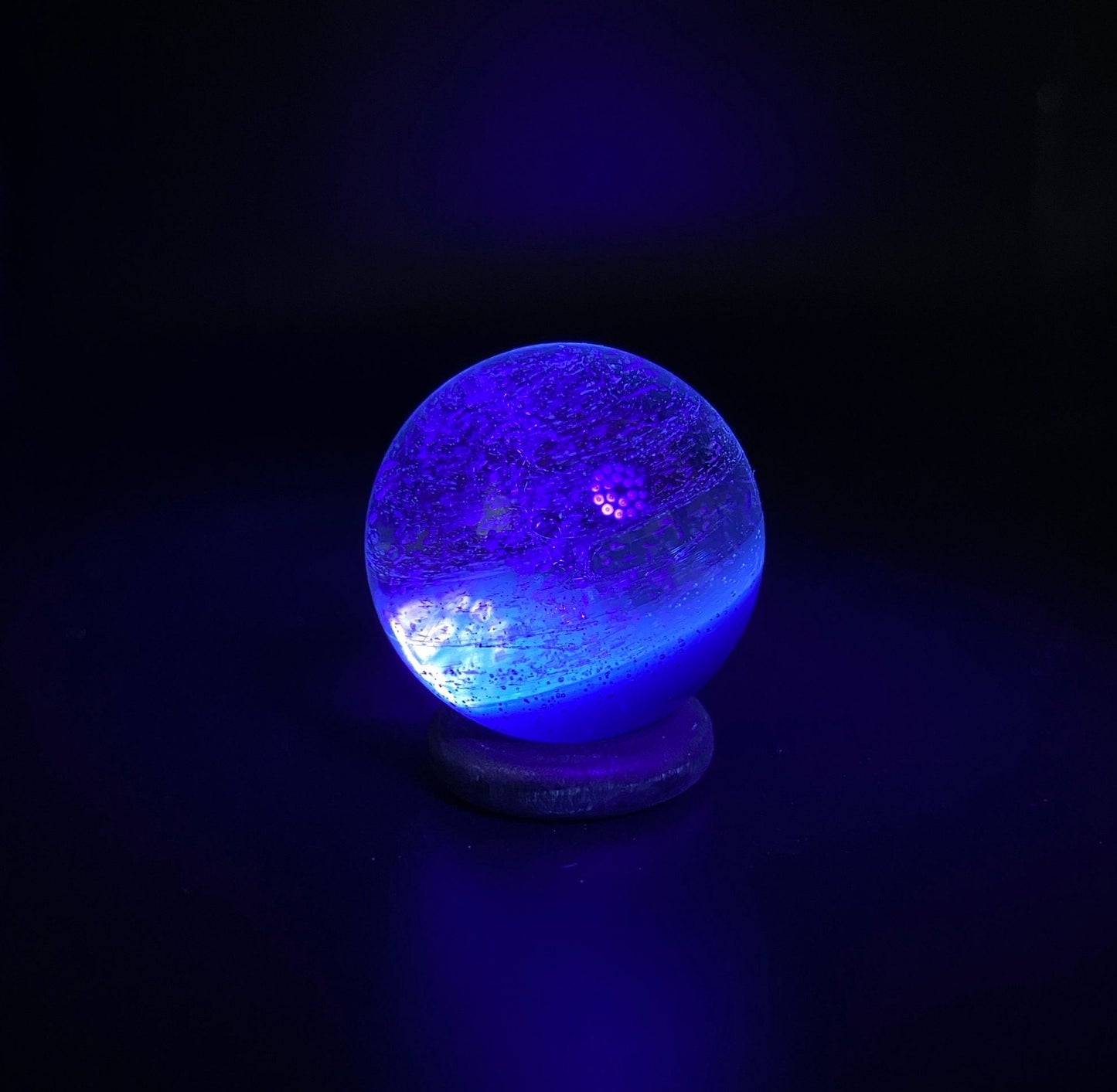 Borosilicate Glass Marble with Dichroic Spiral and Blue UV Reactive Glass 1.04 inch || Boro Marble Sparkling Blue and Teal Dichro