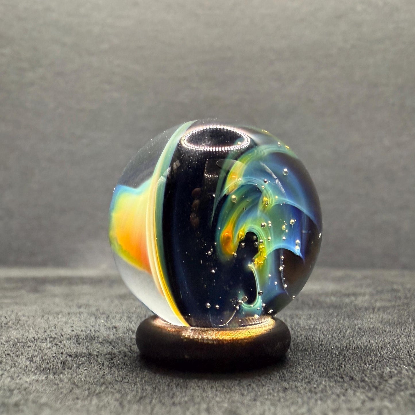 1.06 Inch Flip-Side Glass Marble – Silver Fume Spiral Art Glass – Handmade Collectible with Display Stand