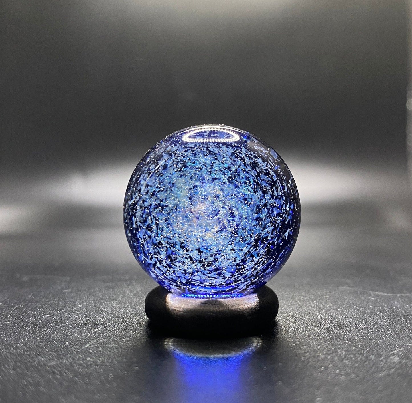 Borosilicate Glass Marble with Dichroic Spiral and Blue UV Reactive Glass 1.04 inch || Boro Marble Sparkling Blue and Teal Dichro